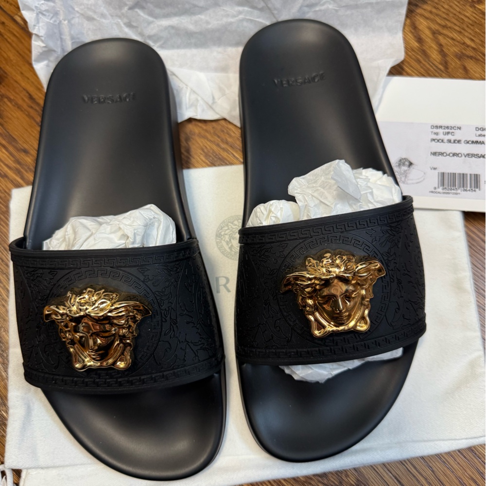 Versace Black Slides with Intricate Sole Design, size 39, women’s!